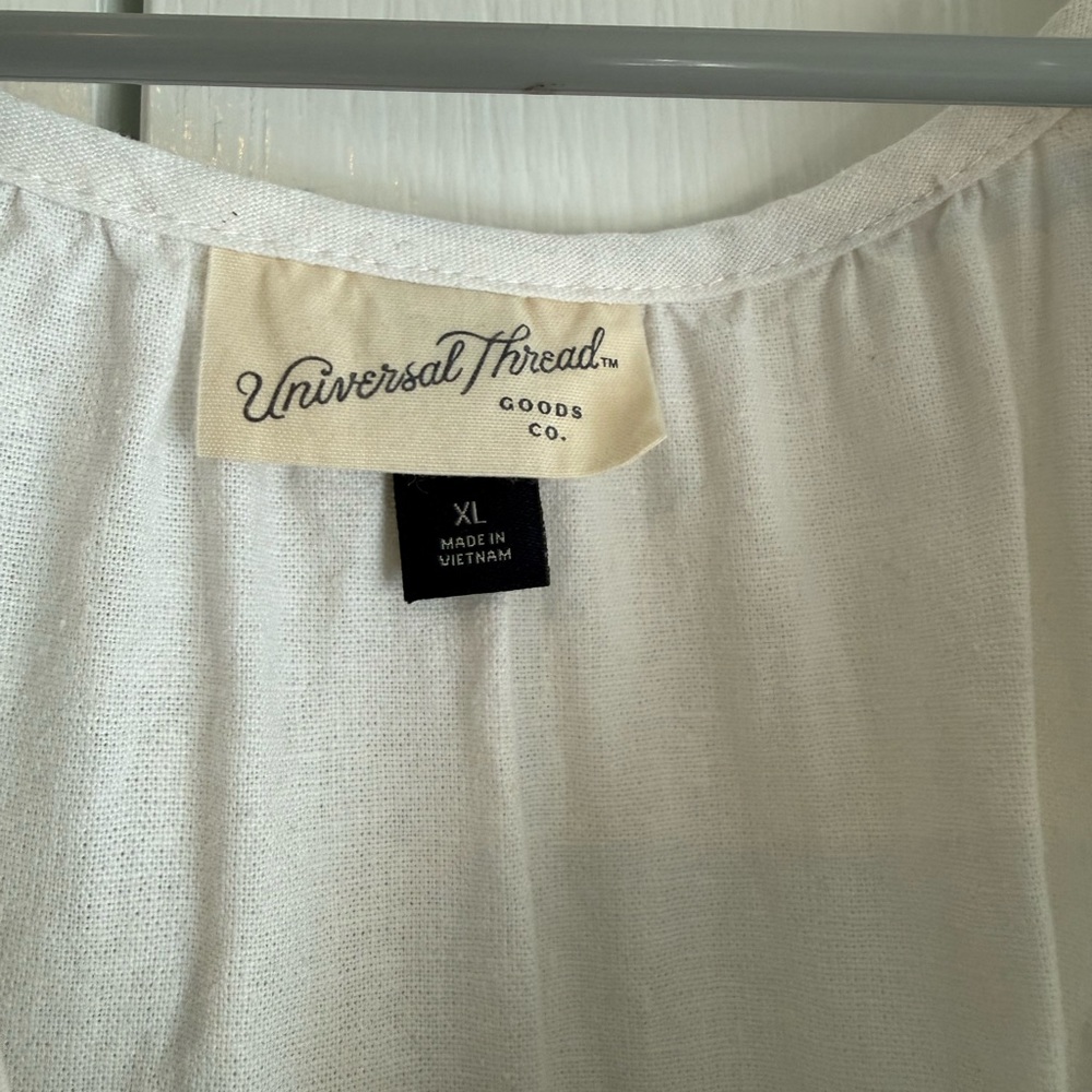 Universal Thread Cream V-Neck Dress - Picture 2 of 3